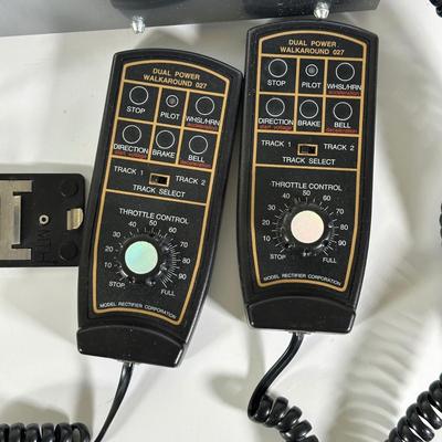 LOT 94L: Lionel Train Collection - Dual Power 027, Track Pack & More