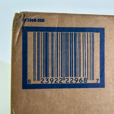 LOT 94L: Lionel Train Collection - Dual Power 027, Track Pack & More