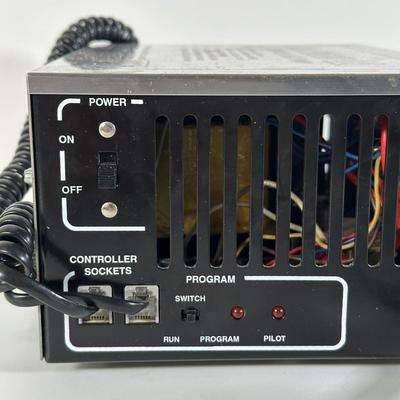 LOT 94L: Lionel Train Collection - Dual Power 027, Track Pack & More