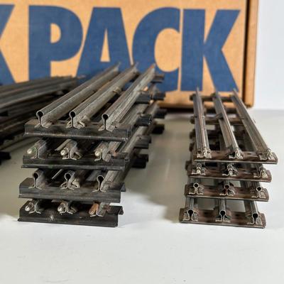 LOT 94L: Lionel Train Collection - Dual Power 027, Track Pack & More