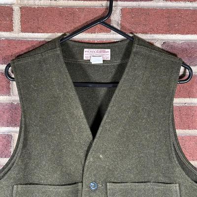 LOT 95L: Vintage Filson Mackinaw Wool Vest