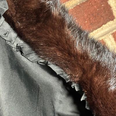 LOT 96L: Vintage Mink Fur Coat