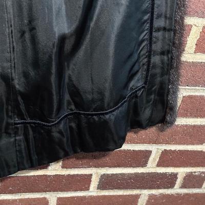 LOT 96L: Vintage Mink Fur Coat