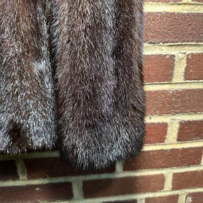 LOT 96L: Vintage Mink Fur Coat