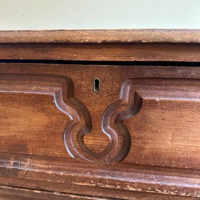 LOT 99Y: Vintage Wooden 3 Drawer Dresser