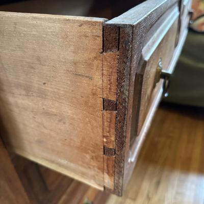 LOT 99Y: Vintage Wooden 3 Drawer Dresser