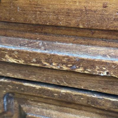 LOT 99Y: Vintage Wooden 3 Drawer Dresser