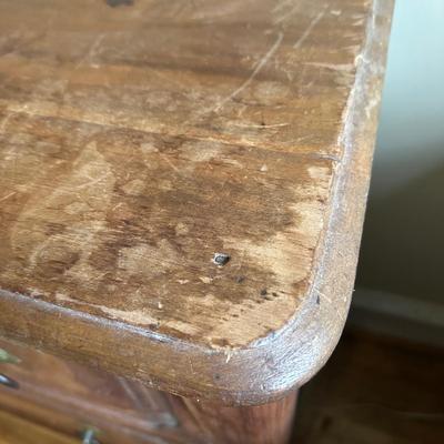 LOT 99Y: Vintage Wooden 3 Drawer Dresser