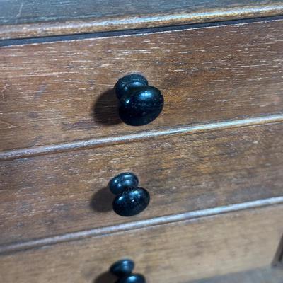 LOT 100Y: Vintage Wooden Chest Of Drawers Dresser