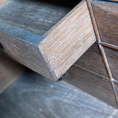 LOT 100Y: Vintage Wooden Chest Of Drawers Dresser