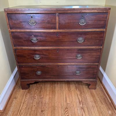 LOT 100Y: Vintage Wooden Chest Of Drawers Dresser