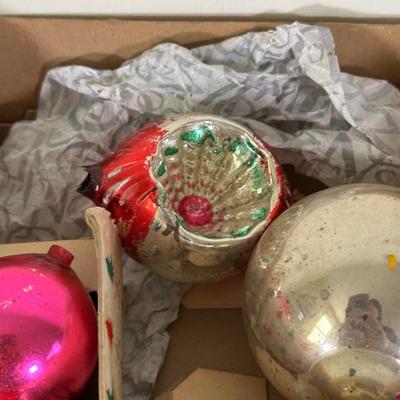 LOT 104Y: Vintage Glass Ball Christmas Ornaments - Shiny Brite & More