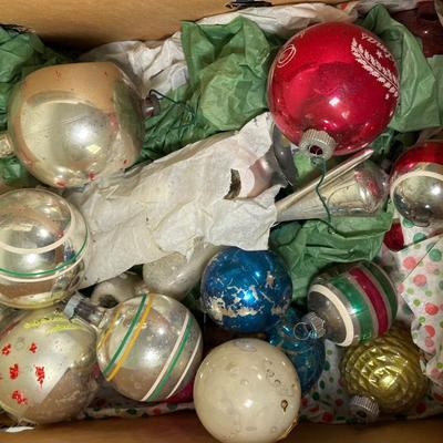 LOT 104Y: Vintage Glass Ball Christmas Ornaments - Shiny Brite & More