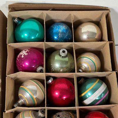 LOT 104Y: Vintage Glass Ball Christmas Ornaments - Shiny Brite & More