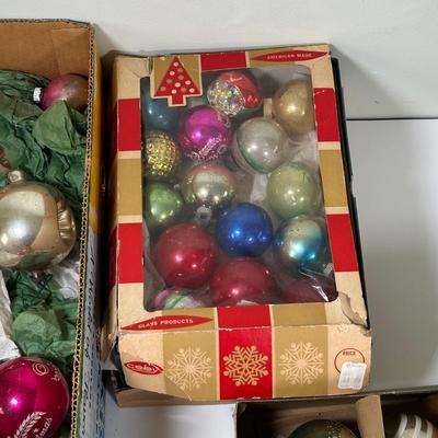 LOT 104Y: Vintage Glass Ball Christmas Ornaments - Shiny Brite & More