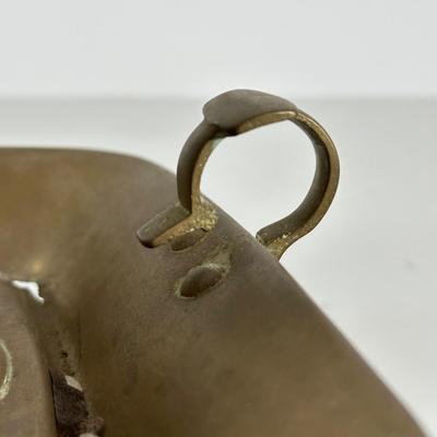 LOT 105L: Vintage Brass Home Decor Collection