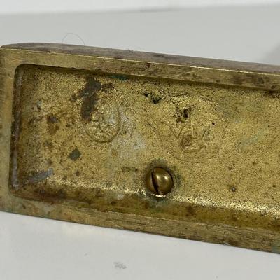 LOT 105L: Vintage Brass Home Decor Collection