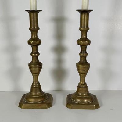 LOT 105L: Vintage Brass Home Decor Collection
