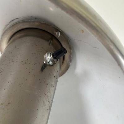 LOT 106L: Mid-Century Modern Vintage Chrome Table Lamp