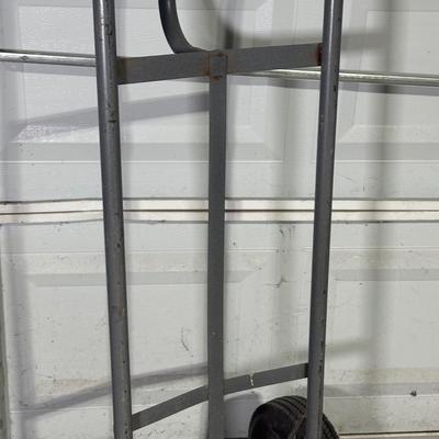 LOT 113G: Milwaukee Hand Truck model 60607