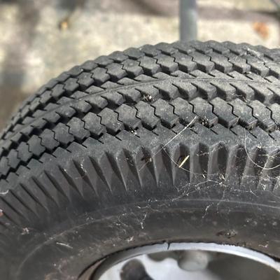 LOT 113G: Milwaukee Hand Truck model 60607