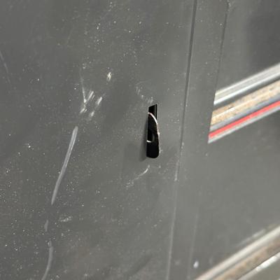 LOT 118G: Craftsman 5 Drawer Work Bench w/ All Tools & Contents Included