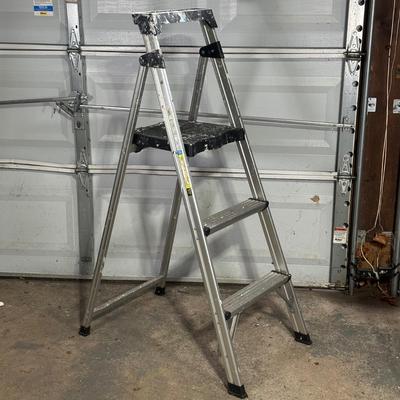 LOT 119G: Gorilla Ladders Step Ladder w/ Saw Horses
