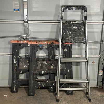 LOT 119G: Gorilla Ladders Step Ladder w/ Saw Horses