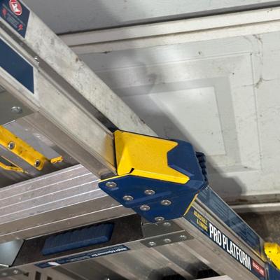 LOT 148G: Werner Adjustable & Linking Pro Platform