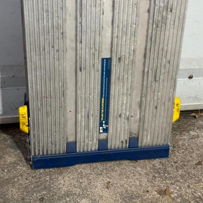 LOT 148G: Werner Adjustable & Linking Pro Platform