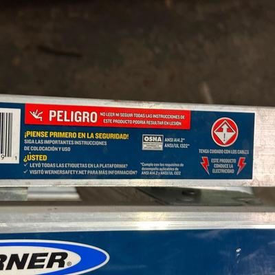 LOT 148G: Werner Adjustable & Linking Pro Platform