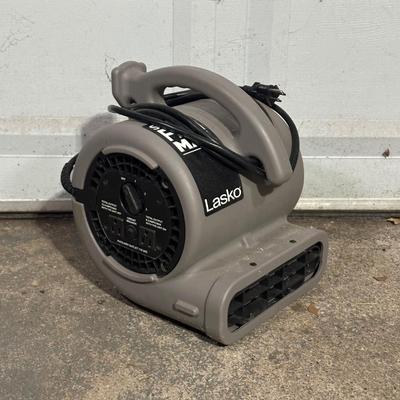 LOT 149G: Shop Vac w/ Cartridge Filters & Super Fan Max SF-20-G
