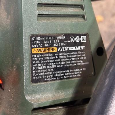 LOT 150G: SunJoe Electric Blower/Vac, Black & Decker 22” Hedge Hog & Worx WG170