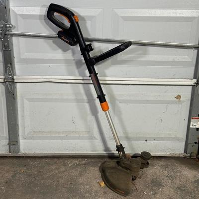 LOT 150G: SunJoe Electric Blower/Vac, Black & Decker 22” Hedge Hog & Worx WG170