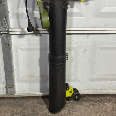 LOT 150G: SunJoe Electric Blower/Vac, Black & Decker 22” Hedge Hog & Worx WG170