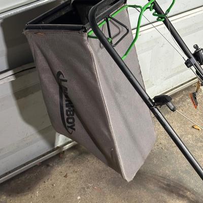 LOT 151G: LawnBoy 20” Deck Lawn Mower