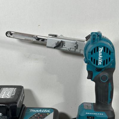LOT 152G: Makita Cordless Belt Sander XSB01