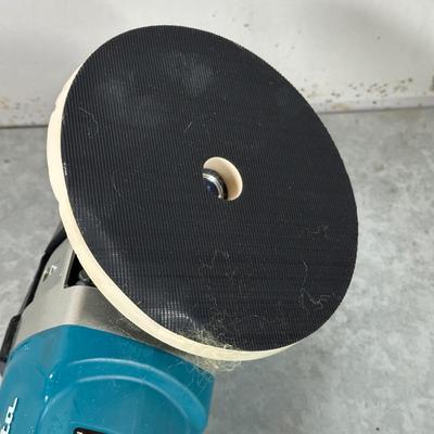 LOT 153G: Makita Electric Polisher 9237C