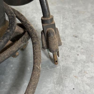 LOT 154G: Craftsman Power Tools & Battery Charger - Bench Grinder, Belt Sander & Auto Scroller Saw