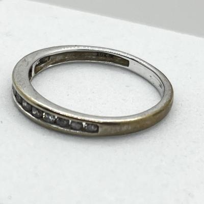 LOT 175J: 18K White Gold Channel Set Diamond Band - Size 7 - 1.7 GTW