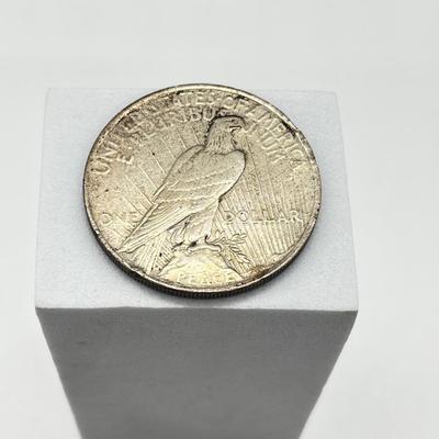 LOT 176J: 1922 Silver Peace Dollar