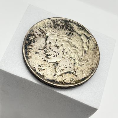 LOT 176J: 1922 Silver Peace Dollar
