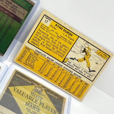 LOT 184J: 1960s/70s Baseball Cards - Roger Maris, Hank Aaron and More