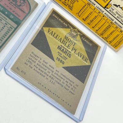 LOT 184J: 1960s/70s Baseball Cards - Roger Maris, Hank Aaron and More