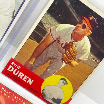 LOT 184J: 1960s/70s Baseball Cards - Roger Maris, Hank Aaron and More