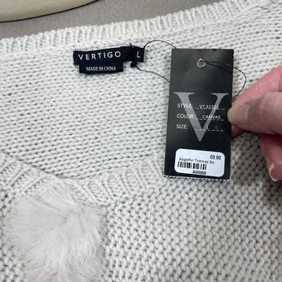 Vertigo beige fur trimmed sweater New! Large