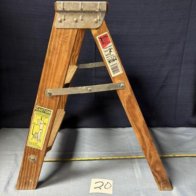 2’ Step Ladder
