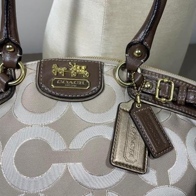 New! Coach Lindsey Handbag