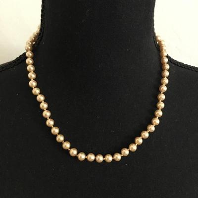 Elegant champagne faux pearl vintage necklace