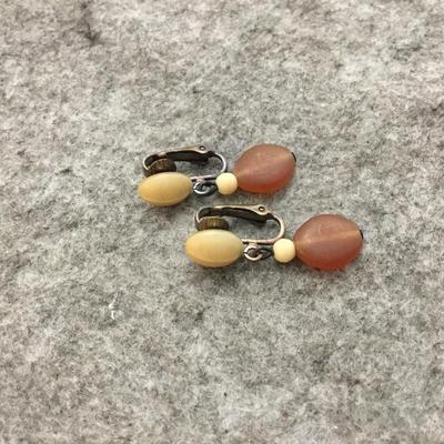 Vintage stone bead clip on earrings